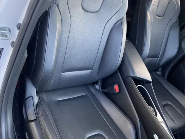 Hyundai Elantra — Фото автомобиля 14