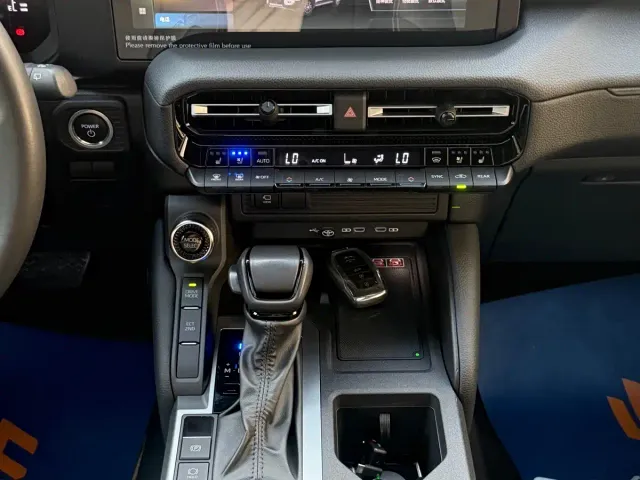 Toyota Prado — Фото автомобиля 13