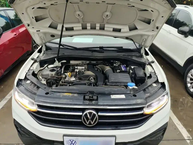 Volkswagen Tiguan L — Фото автомобиля 19