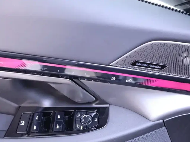 BMW 5 Series — Фото автомобиля 17