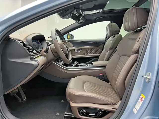 BYD Han — Фото автомобиля 14
