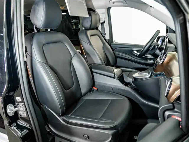 Mercedes-Benz V-Class — Фото автомобиля 23