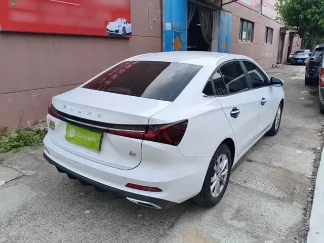 Roewe i5 — Фото автомобиля 6