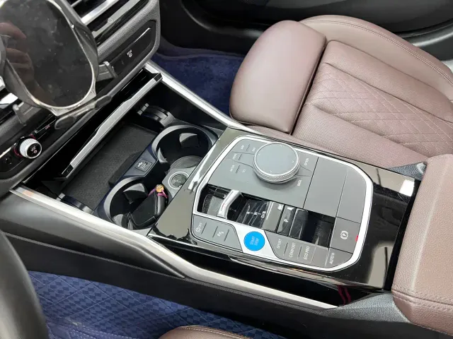 BMW i3 — Фото автомобиля 25