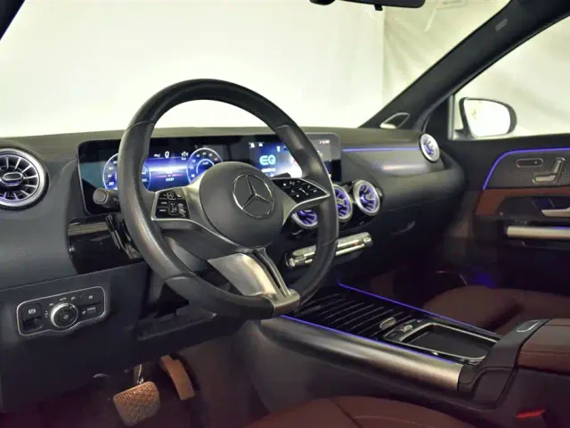 Mercedes-Benz EQA — Фото автомобиля 6