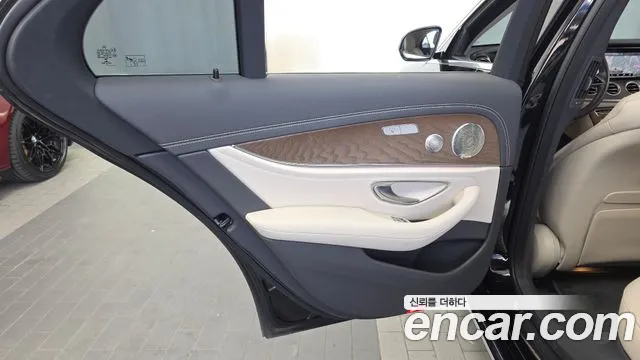 Mercedes-Benz E-Class W213 — Фото автомобиля 14
