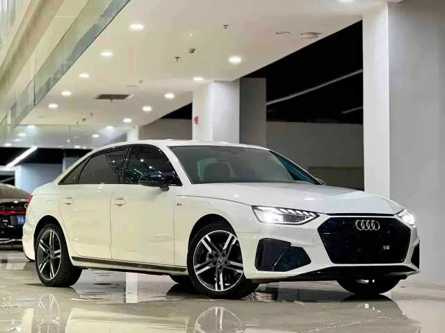 Audi A4L — Фото автомобиля 3