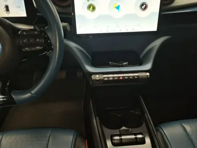 BYD Dolphin — Фото автомобиля 13