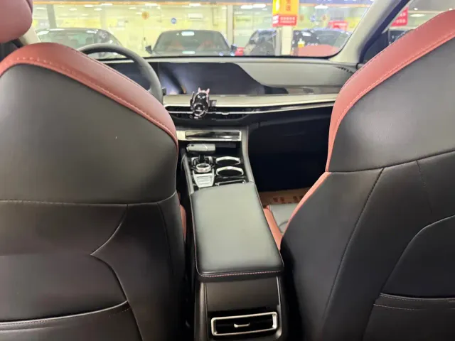 Changan Eado — Фото автомобиля 7