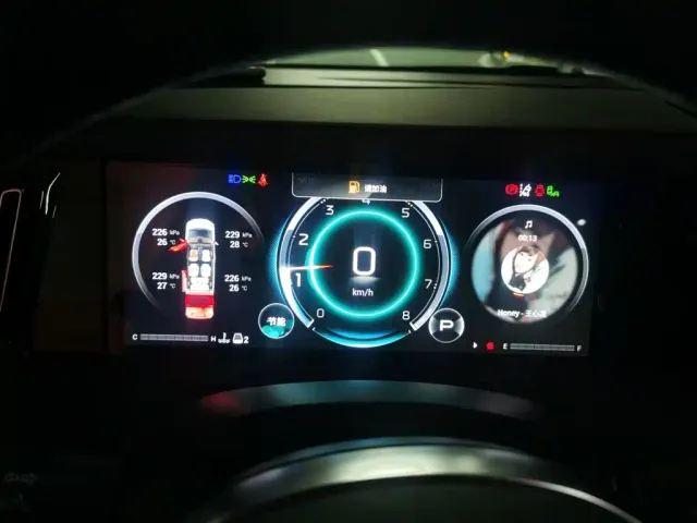 GAC Trumpchi M8 — Фото автомобиля 3