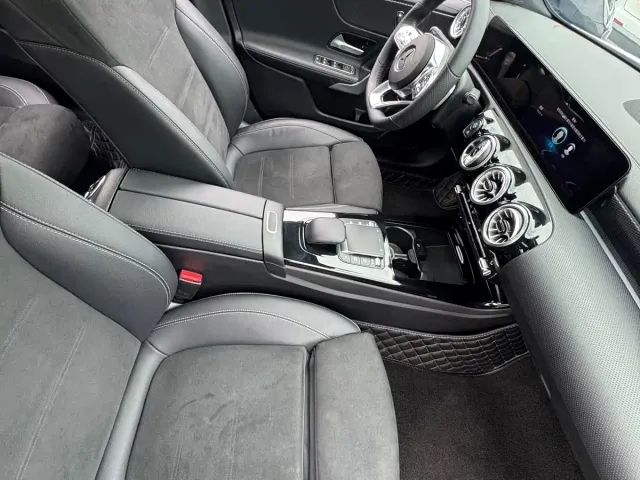 Mercedes-Benz A-Class — Фото автомобиля 6