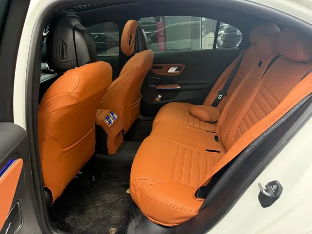 Mercedes-Benz C-Class — Фото автомобиля 5