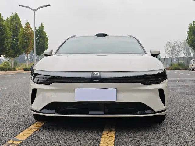 Zeekr 007 GT — Фото автомобиля 2