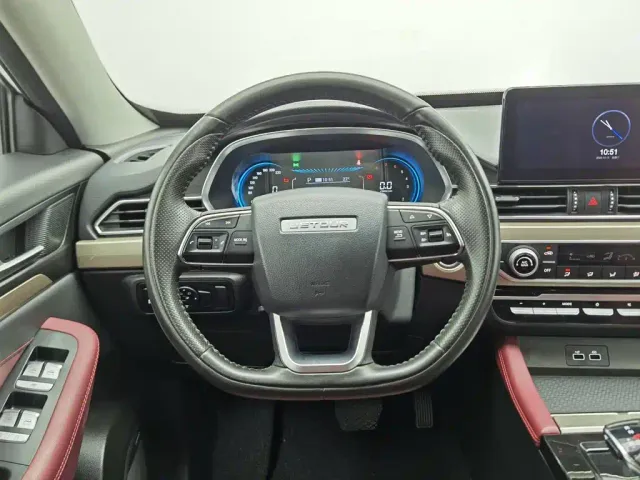 Jetour X70 — Фото автомобиля 11