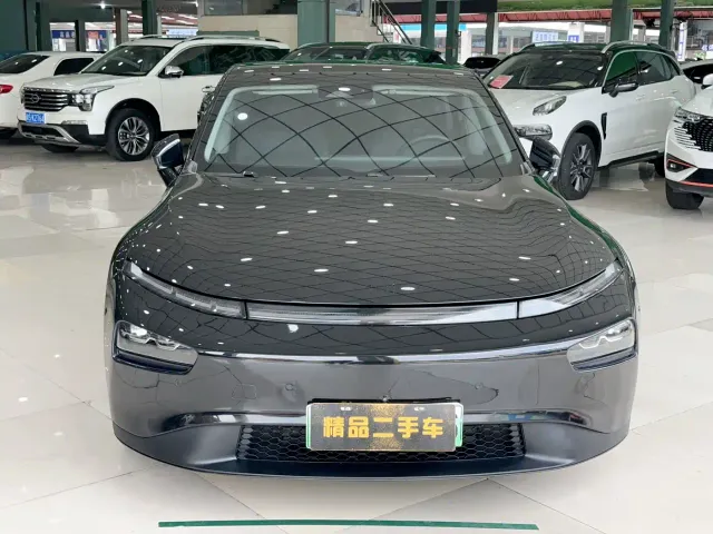 Xpeng P7 — Фото автомобиля 2