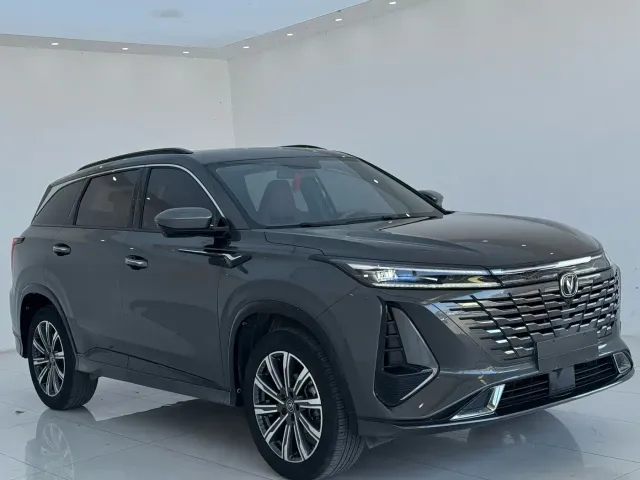 Changan CS75 Plus — Фото автомобиля 3