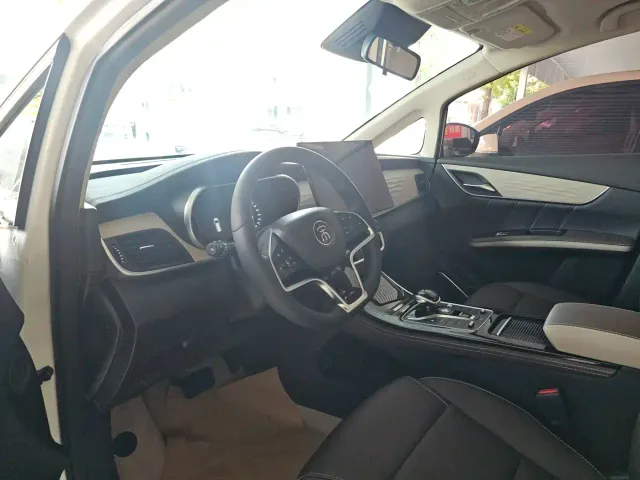 BYD Song MAX — Фото автомобиля 4