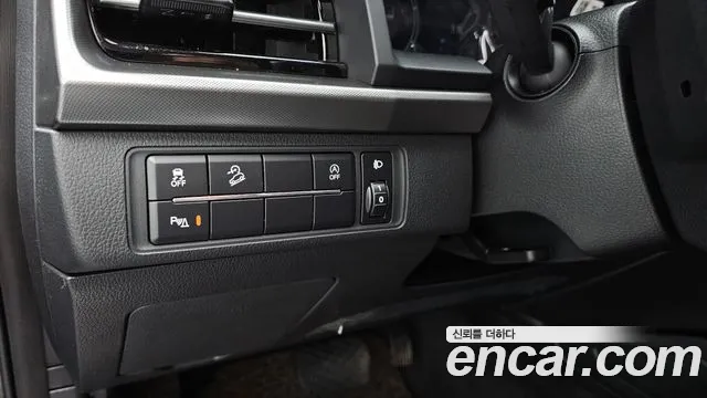 KG_Mobility_Ssangyong Rexton Новый Rexton Sport Khan Дизель 2.2 4WD — Фото автомобиля 14