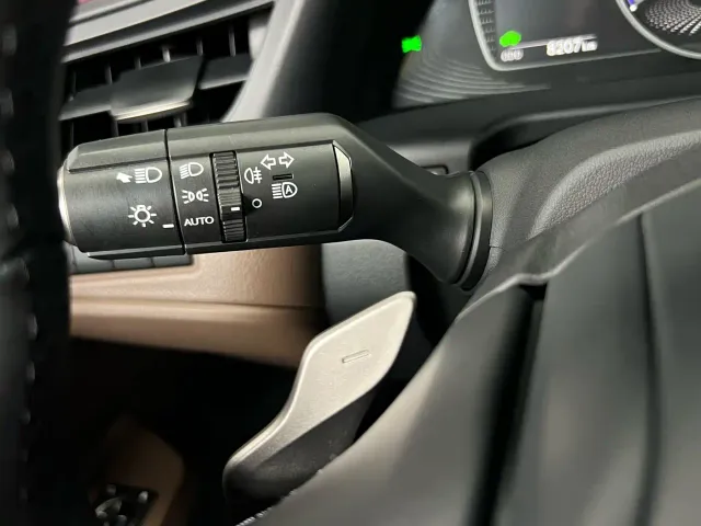 Lexus ES — Фото автомобиля 21