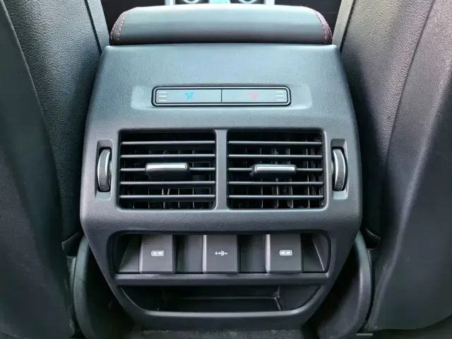 Land Rover Discovery Sport — Фото автомобиля 20