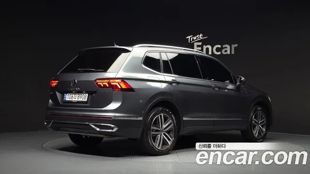 Volkswagen Tiguan — Фото автомобиля 2