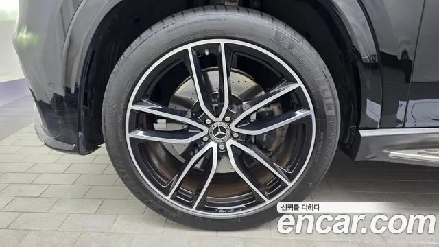 Mercedes-Benz GLS-Class — Фото автомобиля 5