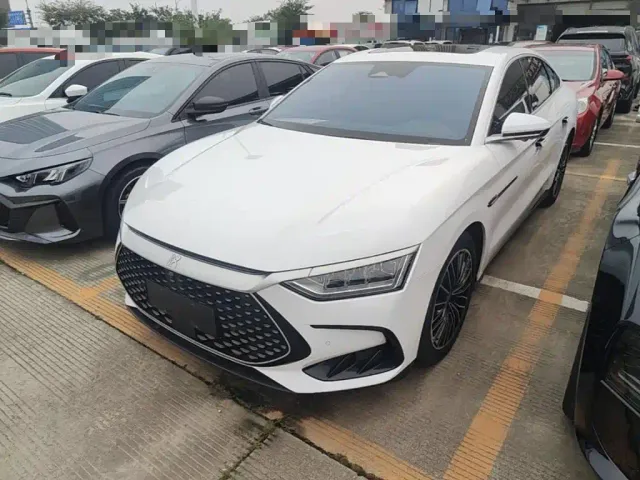 Фотография автомобиля — BYD Han