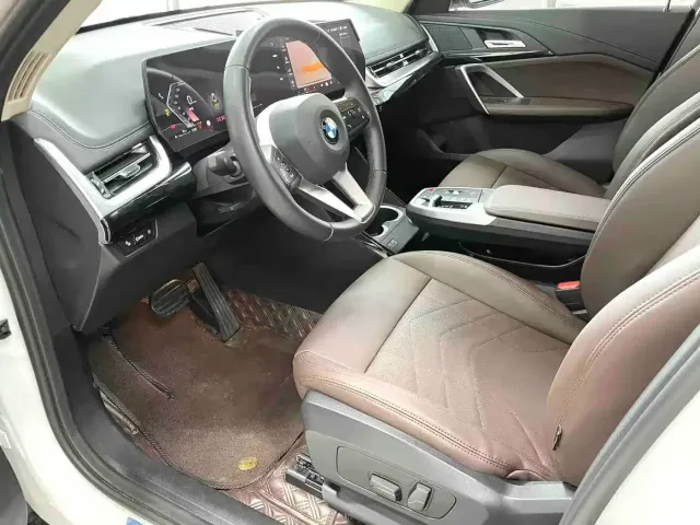 BMW X1 — Фото автомобиля 11