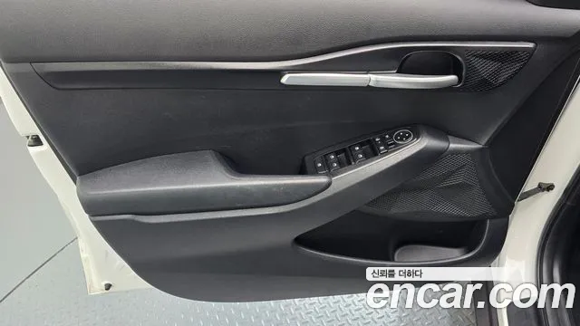 Kia Seltos New — Фото автомобиля 13