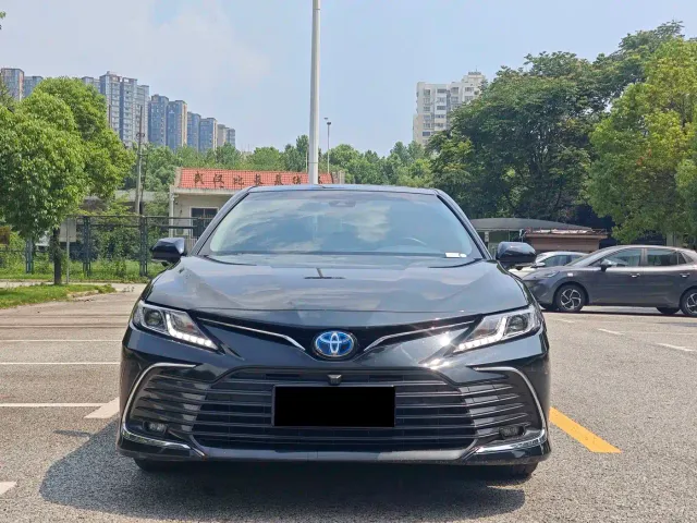 Toyota Camry — Фото автомобиля 2