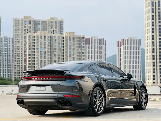 Porsche Panamera — Фото автомобиля 13