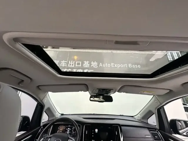 GAC Trumpchi M8 — Фото автомобиля 15