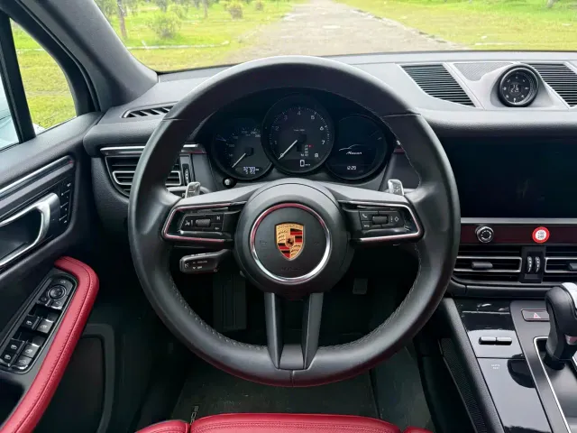 Porsche Macan — Фото автомобиля 7