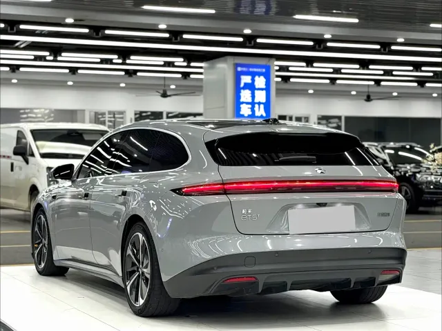 Nio ET5 Touring — Фото автомобиля 4