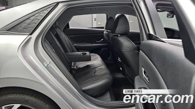 Hyundai Avante CN7 — Фото автомобиля 26