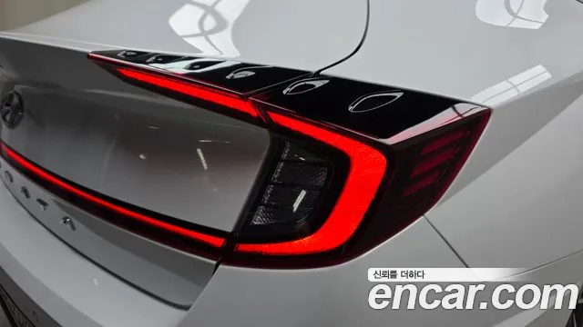 Hyundai Sonata — Фото автомобиля 8