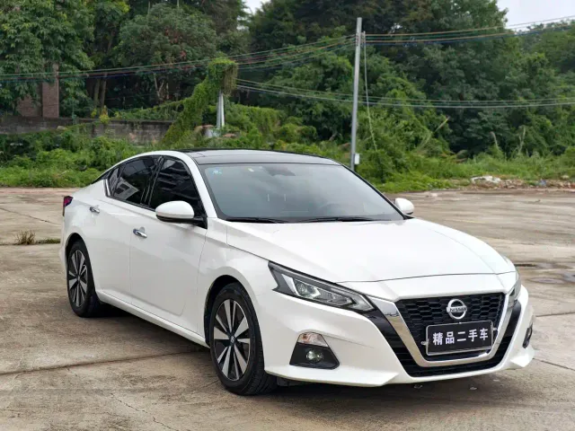 Nissan Teana — Фото автомобиля 3