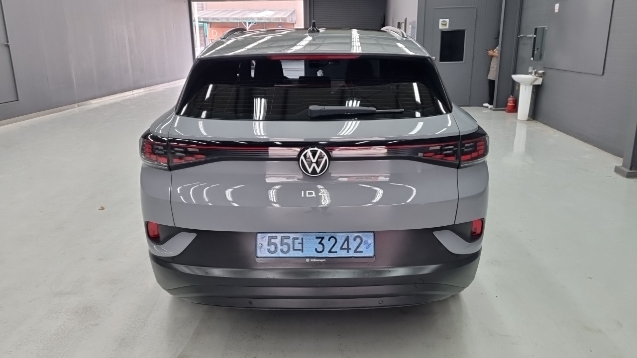 Volkswagen ID.4 — Фото автомобиля 4