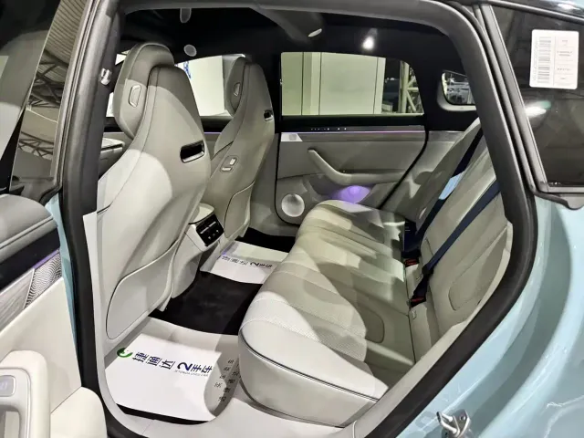 Luxeed S7 — Фото автомобиля 5