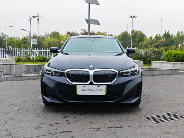 BMW i3 — Фото автомобиля 2