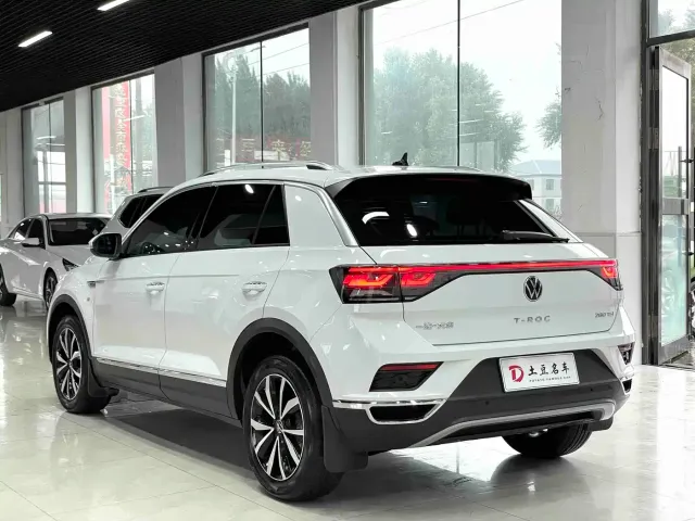 Volkswagen T-Roc — Фото автомобиля 4