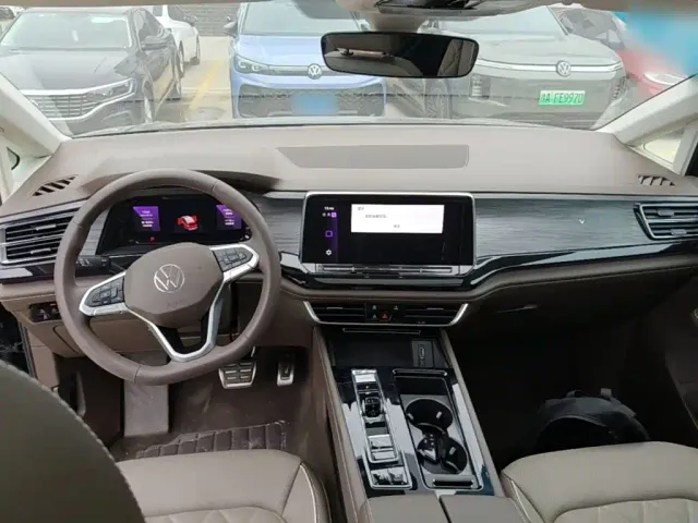 Volkswagen Viloran 2024 380TSI Executive Edition — Фото автомобиля 9