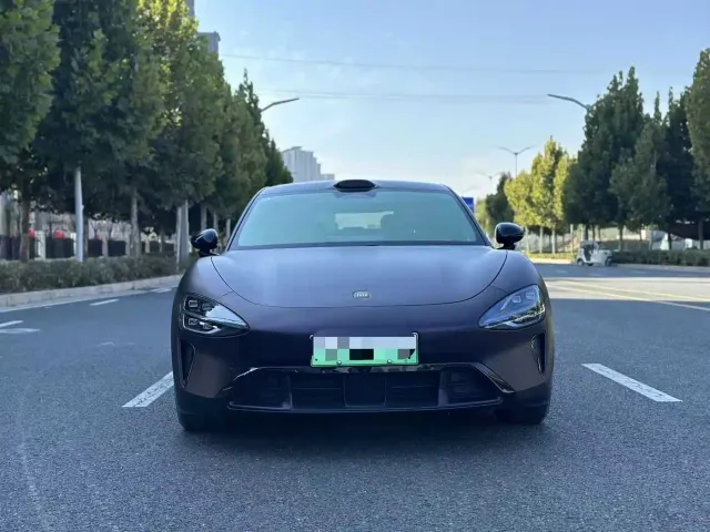 Xiaomi SU7 — Фото автомобиля 2