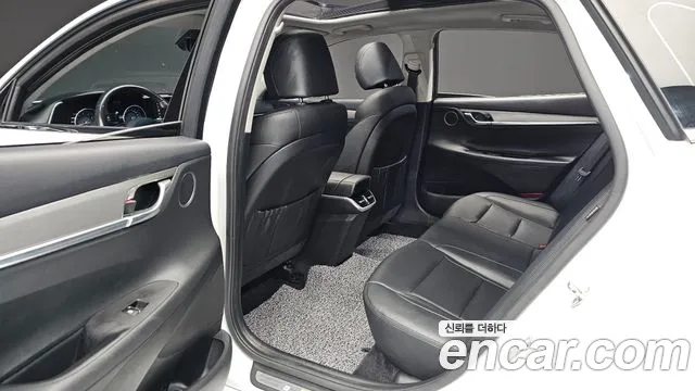 Hyundai Grandeur Новый Grandeur IG 3.0 LPi (Для проката) — Фото автомобиля 11