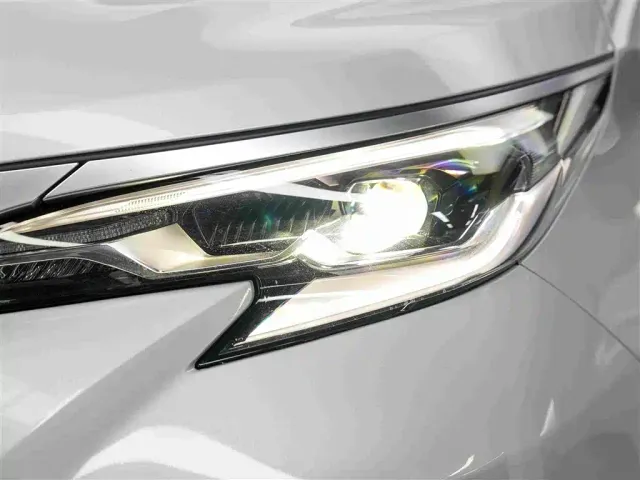 Toyota Sienna — Фото автомобиля 12