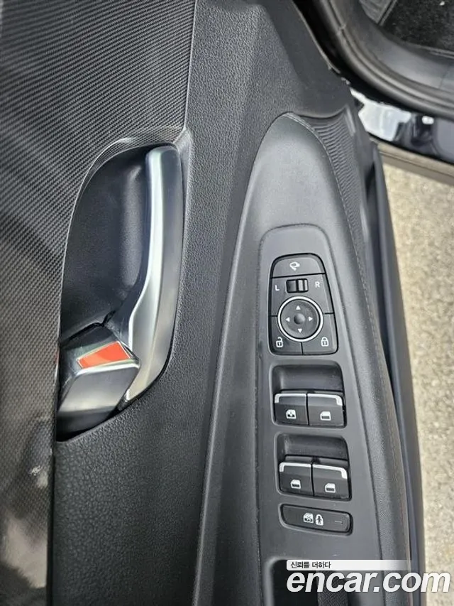 Hyundai Santafe Новый Santa Fe Бензин 2.5T 2WD — Фото автомобиля 18