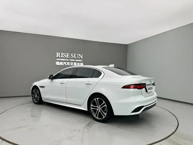 Jaguar XEL — Фото автомобиля 7