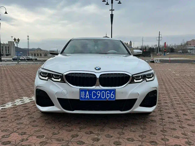 BMW 3 Series — Фото автомобиля 2