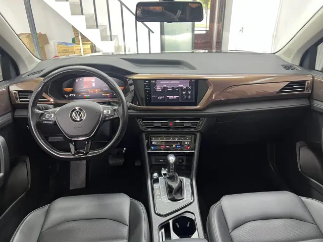 Volkswagen Tharu — Фото автомобиля 18
