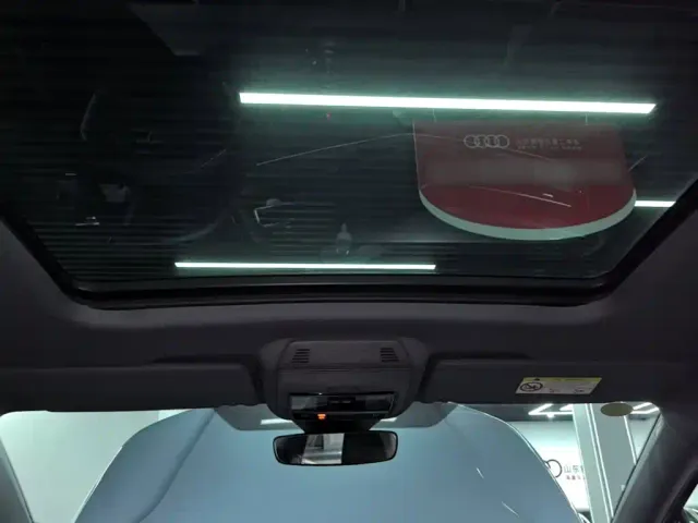 Audi Q4 e-tron — Фото автомобиля 17
